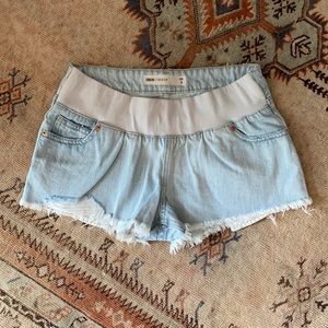 ASOS MATERNITY // maternity short shorts